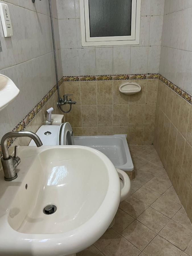 Welcom Tourist Hostel Dubai Bagian luar foto